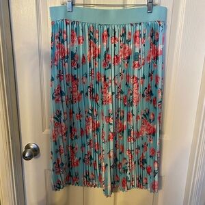 🩷💙 LuLaRoe Floral Midi Skirt - Blue and Pink